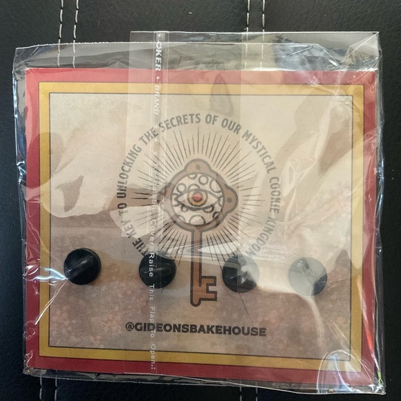 Gideons Bakeshop pin.. Stuart and Bonnie ,2023 - Picture 4 of 4